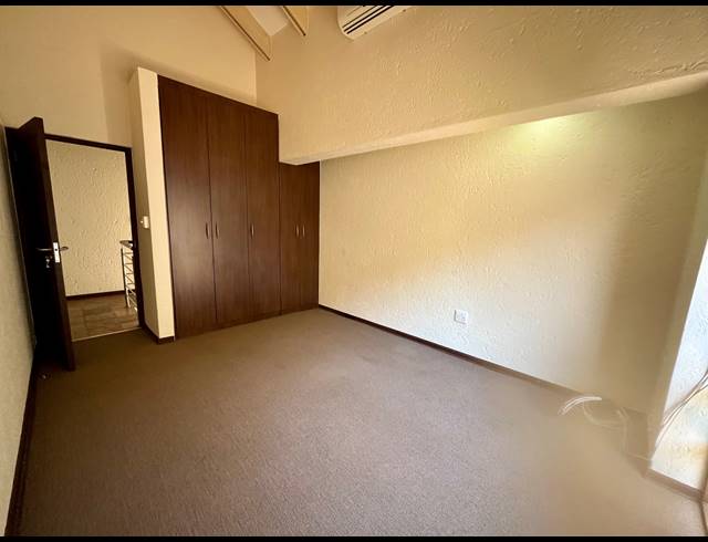 3 BEDROOM HOUSE TO LET IN SONHEUWEL EXT 1